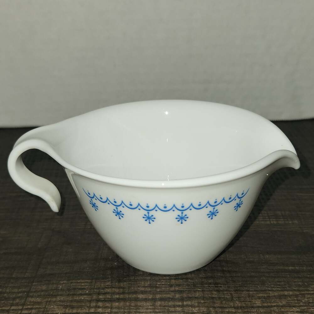 Vintage Corelle Corning Snowflake Blue Garland Creamer Pitcher Hook Handle Mug